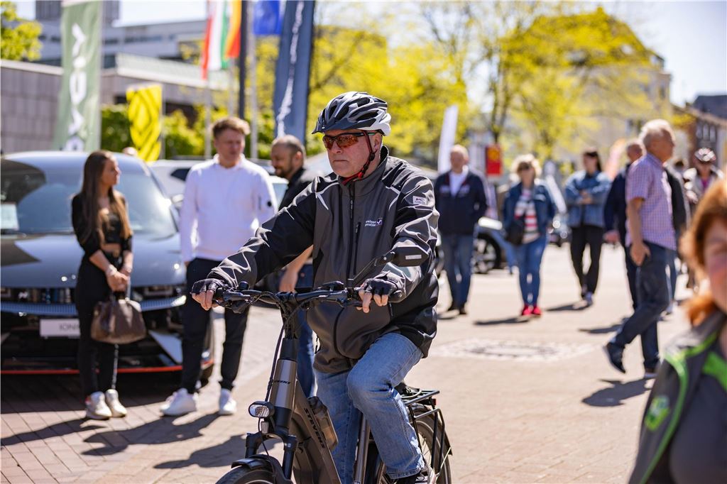 Bilder von der Mobilitätsschau am verkaufsoffenen Wochenende: Da ist für alle was dabei! Mobilitätsschau in Unna