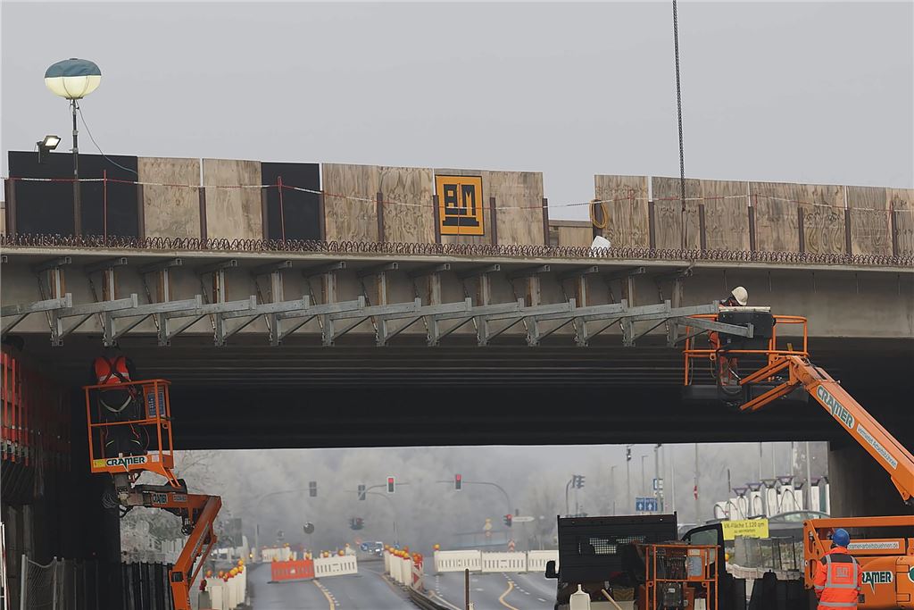 A1-Brücke in Kamen.