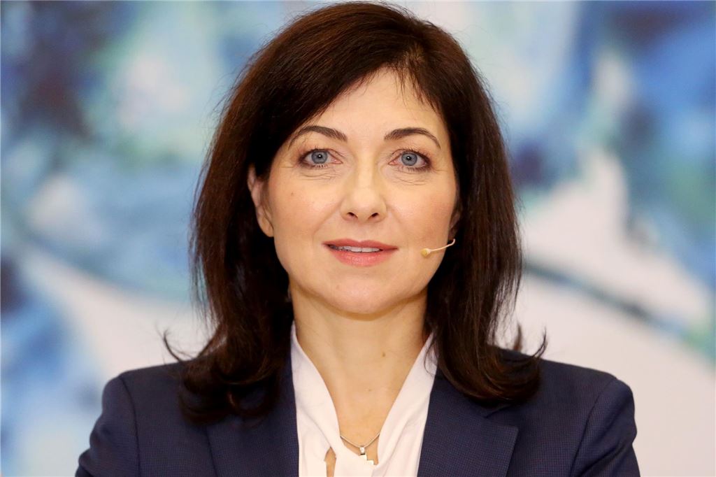 Union und SPD auf der Zielgeraden: Kandidaten für die Ministerien sollen vorgestellt werden Die Nominierung von Katherina Reiche (51) als Wirtschaftsministerin ist eine Überraschung. Nach vielen Jahren im Bundestag wechselte die Diplom-Chemikerin 2015 zum Verband kommunaler Unternehmen. Fünf Jahre später übernahm sie den Vorsitz des Energieversorgers Westenergie.