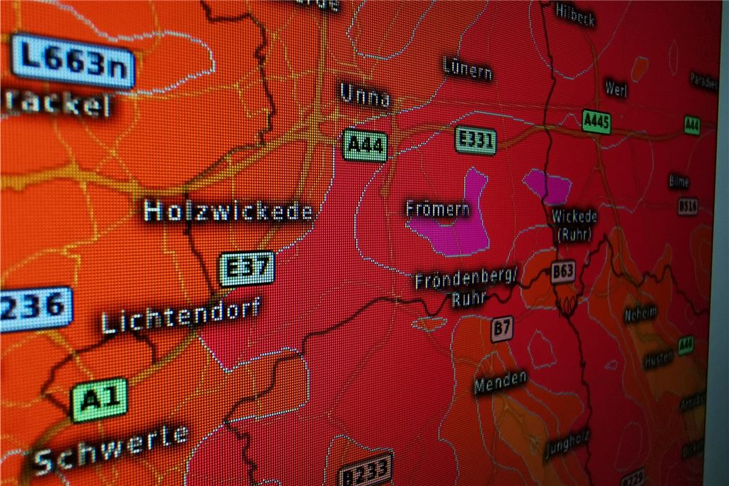 Das lange Warten auf „Sabine“: Der Tag im Liveticker zum Nachlesen Die Prognose von Kachelmannwetter für Sonntagabend um 22 Uhr: Rot und Violett zeigen an, wie heftig es wird – so muss sich zum Beispiel Fröndenberg auf Windgeschwindigkeiten über 120 Stundenkilometer einstellen.