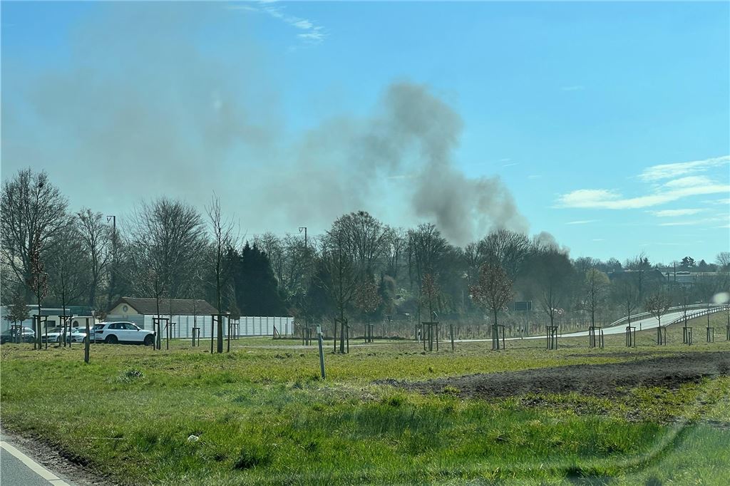 Die Rauchentwicklung aus Richtung der Rudolf-Diesel-Straße/Hochstraße waren deutlich zu sehen.