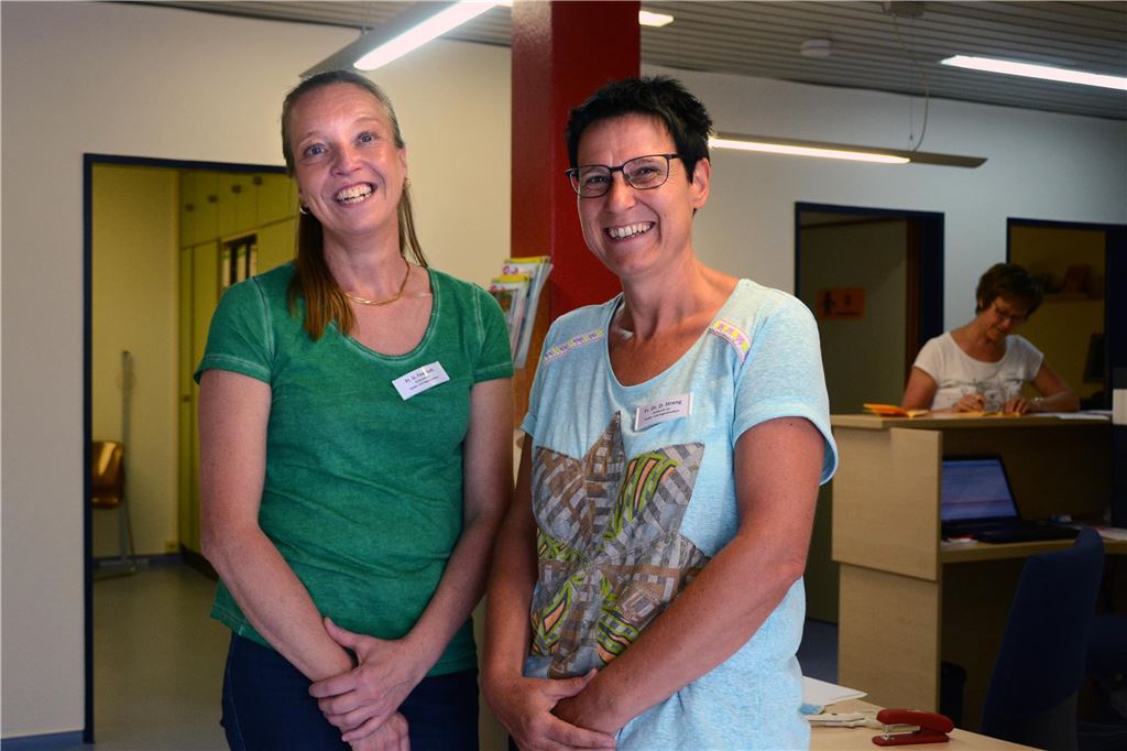 Praxen sind voll: Kinderärzte aus Lünen, Selm und Werne berichten Die Selmer Ärztinnen Ulrike Foertsch (l.) und Dr. Dagmar Streng sind im Moment in ihrer Gemeinschaftspraxis extrem ausgelastet.