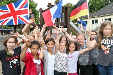 Die Sonnenschule in Massen ist eine anerkannte Europaschule. Auch, weil sie den Austausch mit Schulen in Pisa, Palaiseau, Ajka und Lanchester pflegt.
