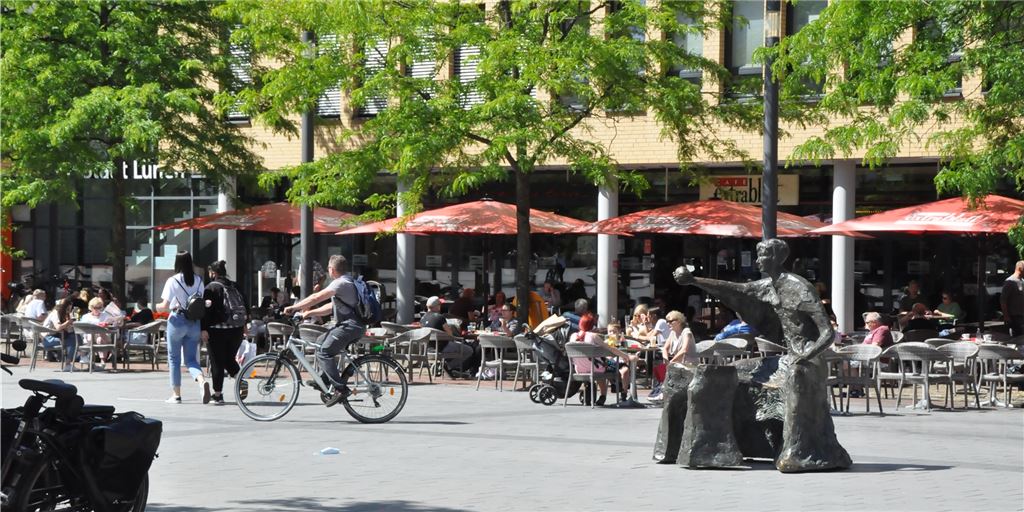 Stadt Lünen will Gastronomie wegen Corona ein wenig entlasten Die Stadt Lünen will auch dieses Jahr wegen Corona auf Sondernutzungsgebühren wie für die Außengastronomie verzichten.