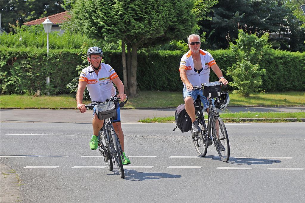 Rund 1400 Radfahrerinnen und Radfahrer kamen Samstag auf der NRW-Radtour 2024 nach Fröndenberg. 