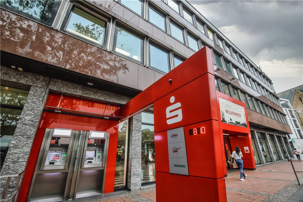 Was tun namhafte Arbeitgeber in Dortmund für junge Familien? Die Zentrale der Sparkasse Dortmund.