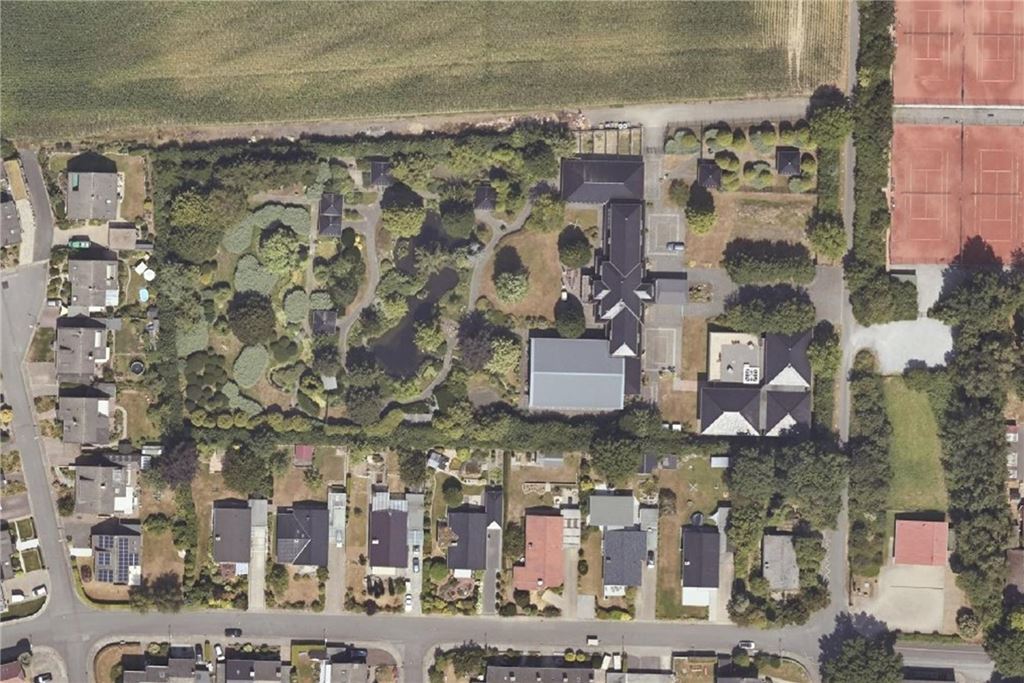 Blick ins Wertgutachten: „Villa Wiese“ schon mit Rabatt Dieses Luftbild stammt aus einer Datenbank des LWL und kann von jedermann eingesehen werden. Auch Immobiliensachverständige nutzen öffentlich zugängliche Quellen, um sich ein Bild von einem Gebäude zu machen.