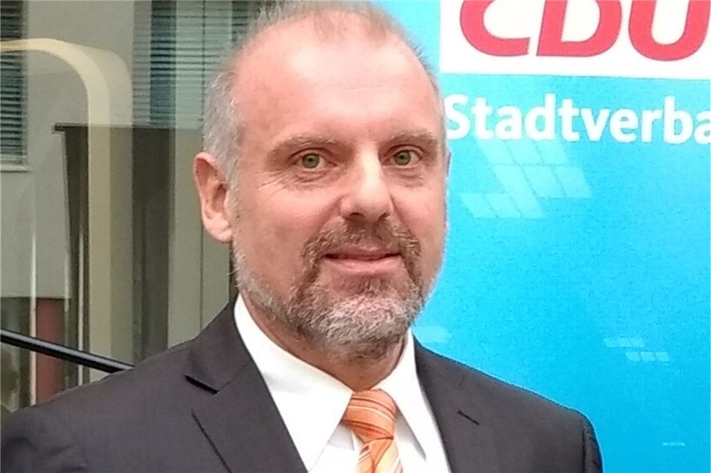 Unnaer Kandidaten im Porträt: Drei Frauen und fünf Männer wollen auf Chefsessel im Rathaus Dirk Wigant (CDU)