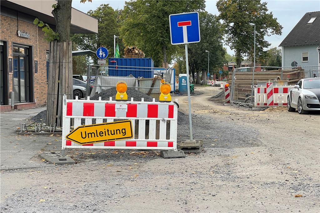 Neues Restaurant in Lünen setzt auf Frische – Ärger vor der Tür Baustelle vor dem Restaurant.