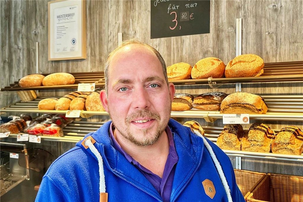„Manchmal fragt man schon nach dem Sinn“: Jens Klein zur Bürokratie Bäckermeister Jens Klein in seinem Geschäft.