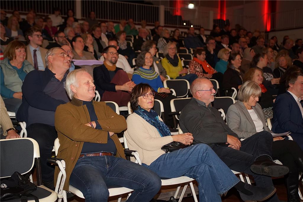 Preisverleihung beim Vereinsprojekt der Sparkasse UnnaKamen in der Stadthalle Unna am Montag, 25. November 2024.