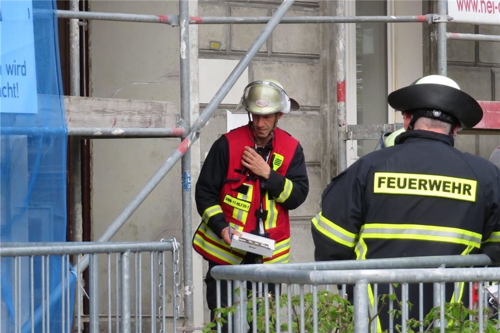 Ein Brand in der Mühlenvilla neben dem Einkaufszentrum Neue Mühle in Unna hat einen Feuerwehreinsatz ausgelöst.
