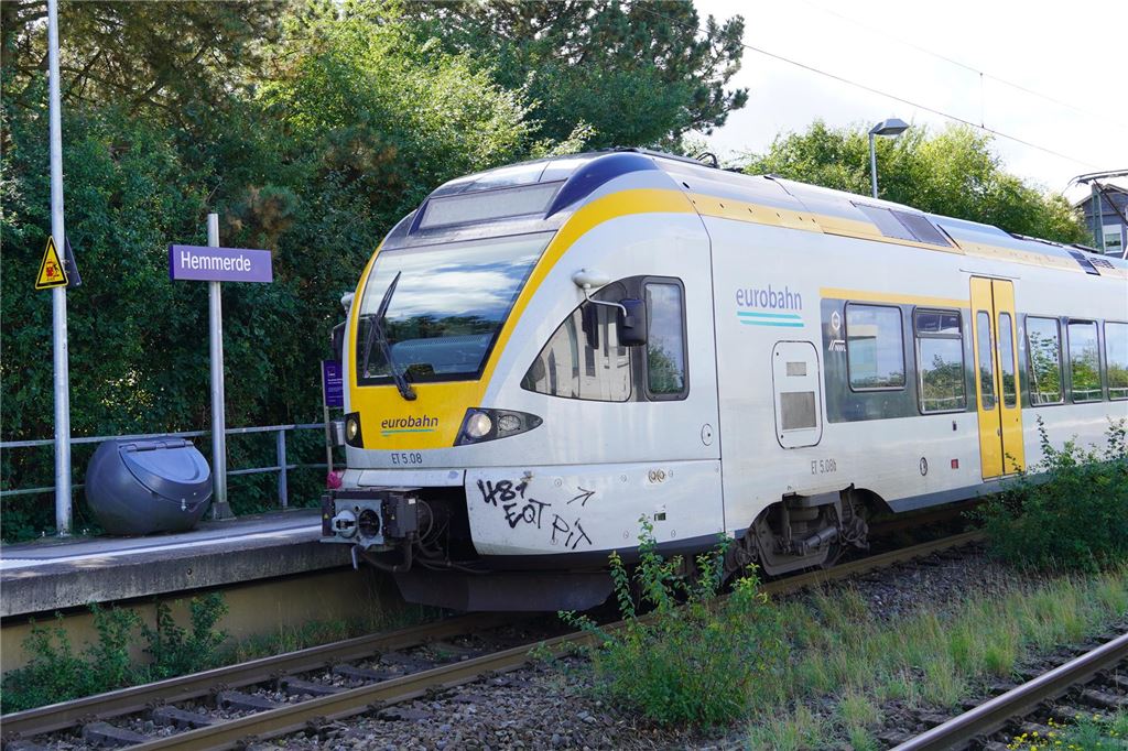 Hemmerder fordern Erhalt der Linie C45 Ein Zug der Eurobahn hält am Bahnhof Hemmerde