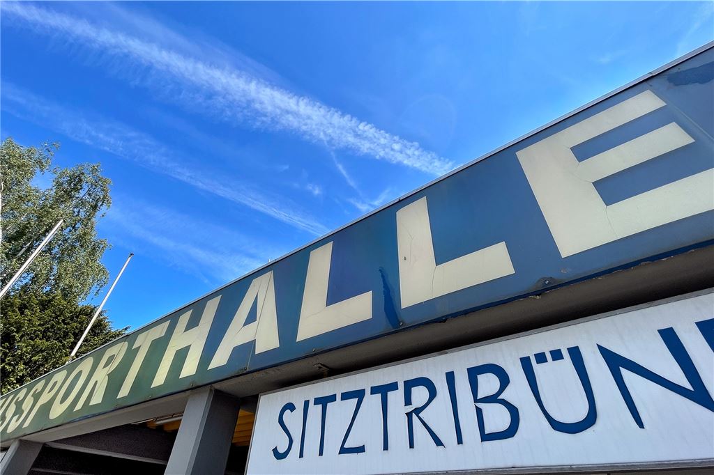 Von Realschule bis Eishalle: Unna schiebt Bauprojekte auf lange Bank Eine Eissporthalle bereitzustellen gehört nicht zu den Pflichtaufgaben einer Kommune. Auf der Prioritätenliste der Stadt befindet sich eine etwaige Sanierung daher nur in der Klasse, deren Abarbeitung ab 2026 denkbar ist.