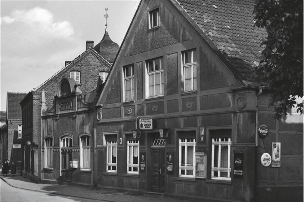 Als es noch über 20 Gaststätten in Bork gab: Geschichte der Kneipen im Dorf Ewringmann, Lütke-Holz, Repovs - der Gasthof Alt Bork hatte im Laufe der Zeit einige Namen.