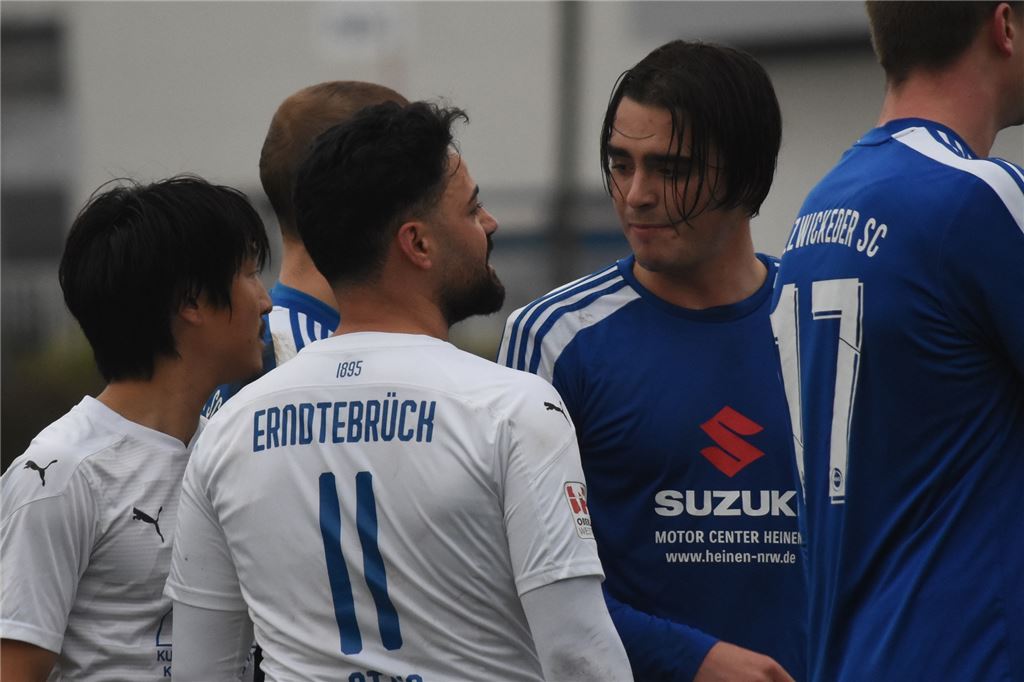 „Sportlicher und menschlicher Verlust“ - Weiterer Abgang schmerzt den Holzwickeder SC Fabian Jenusch (r.) verlässt den Holzwickeder SC nach einem halben Jahr wieder.