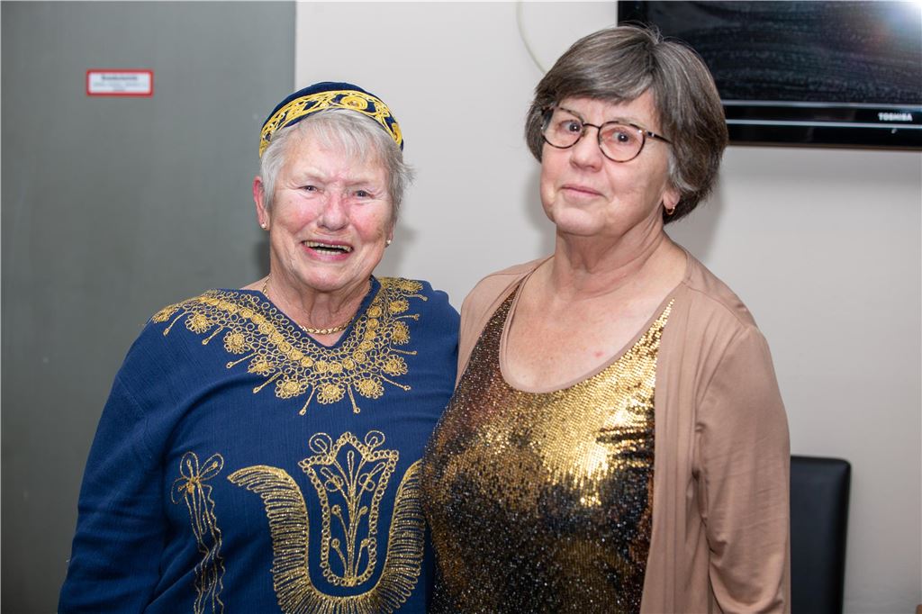 Frauen feiern Weiberfastnacht im Schalander der Lindenbrauerei in Unna am Donnerstag, 16. Februar 2023.