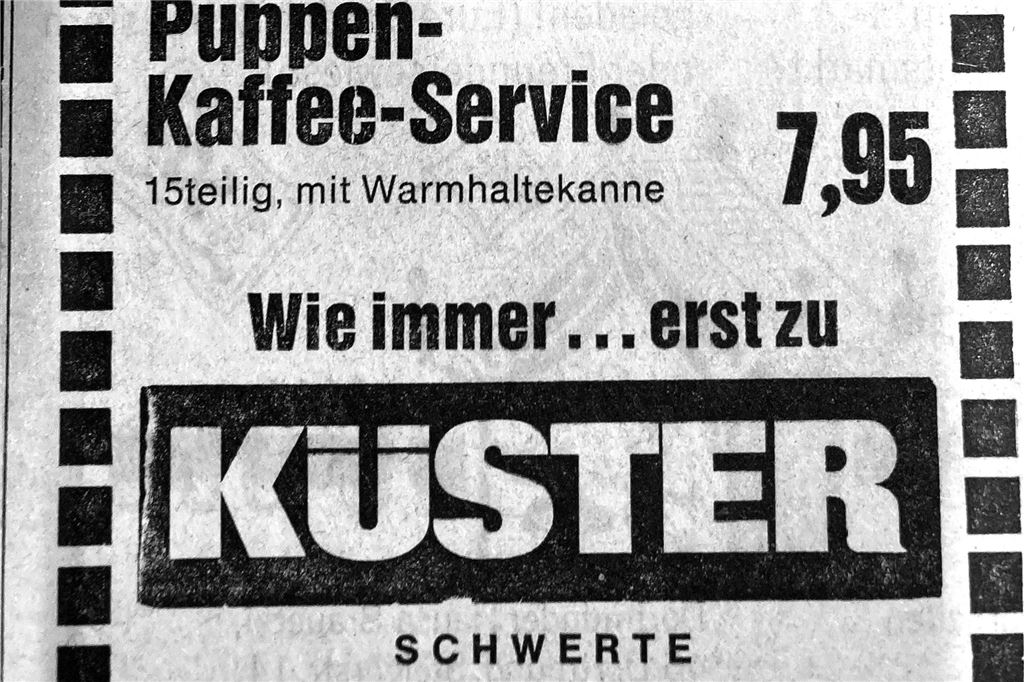 Dosenspargel und Bohrmaschinen: Weihnachtswünsche in alten Anzeigen Alte Werbeanzeige des Schwerter Einzelhandels zu Weihnachten.