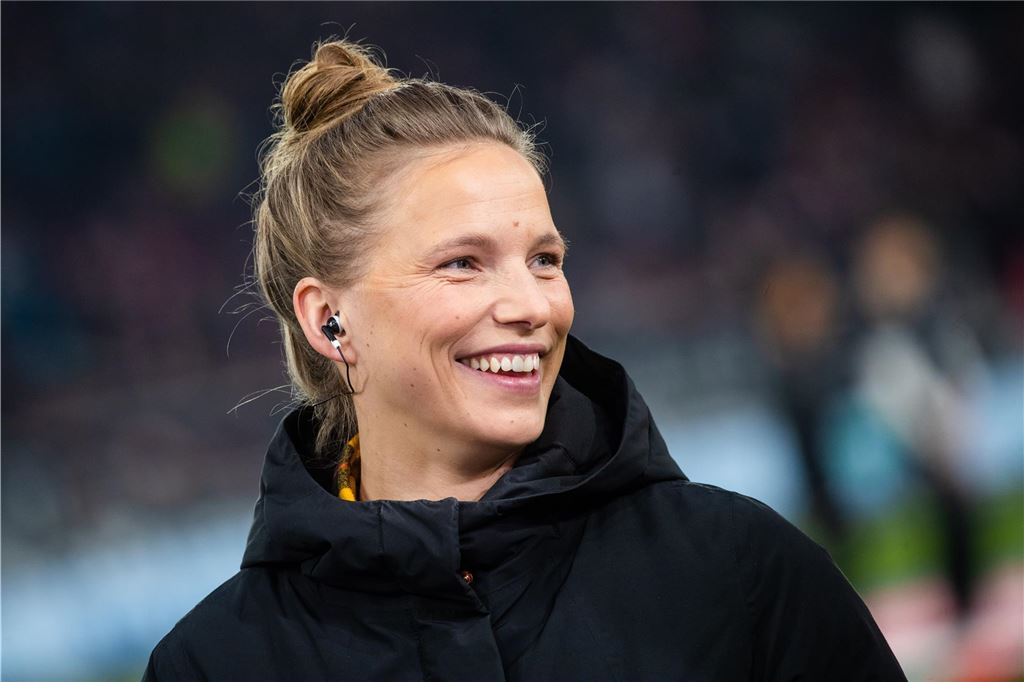 Fußball-Expertin Tabea Kemme ist regelmäßig im TV-Einsatz.