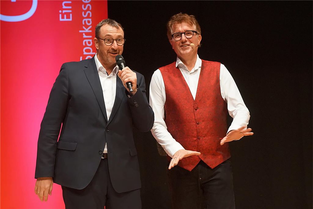 Preisverleihung beim Vereinsprojekt der Sparkasse UnnaKamen in der Stadthalle Unna am Montag, 25. November 2024.