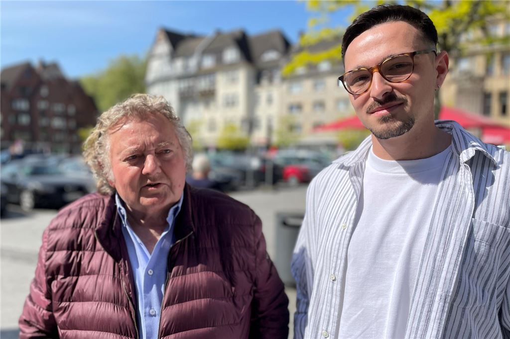 Ein Leben für die Gastronomie: „Bubi ist keiner, der sich versteckt“ Generationswechsel bei Castrop kocht über: Bubi Leuthold (l.) hat 30 Jahre lang die Fäden in der Hand gehalten. Inzwischen hat Leon Philipp viele organisatorische Dinge übernommen.