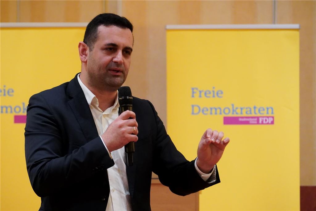 Wahlkampf hat Vorrang: FDP kippt Neujahrsempfang Im vergangenen Jahr war der damalige FDP-Generalsekretär Bijan Djir-Sarai Gastredner beim Neujahrsempfang des Stadtverbands Unna.