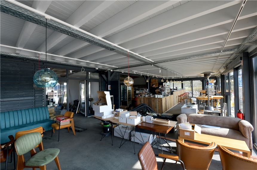 Café-Start am Seepark in Horstmar mitten in der Krise Im Verkaufsraum des Cafés im Seepark werden sich noch keine Gäste treffen können - mit dem Außer-Haus-Verkauf geht es aber schon am Freitag (26.3.) los.