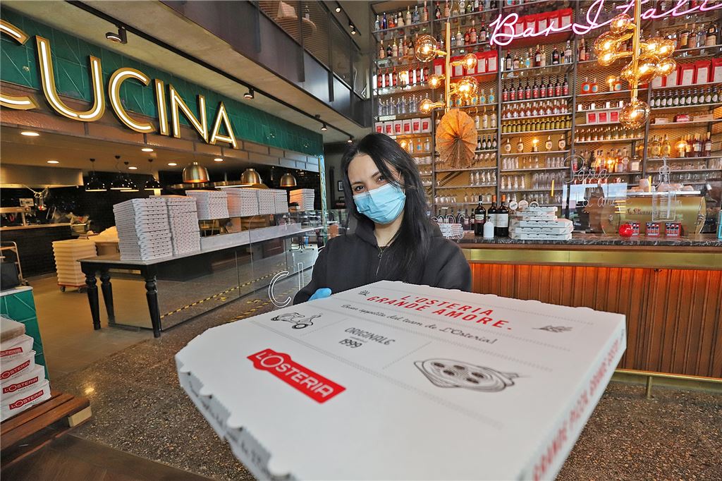 Erfolg mit dem Pizzaschieber: L’Osteria trotzt Corona und der Energiekrise In der Corona-Krise setzte Kamens L’Osteria verstärkt auf den neu aufgebauten Lieferservice.
