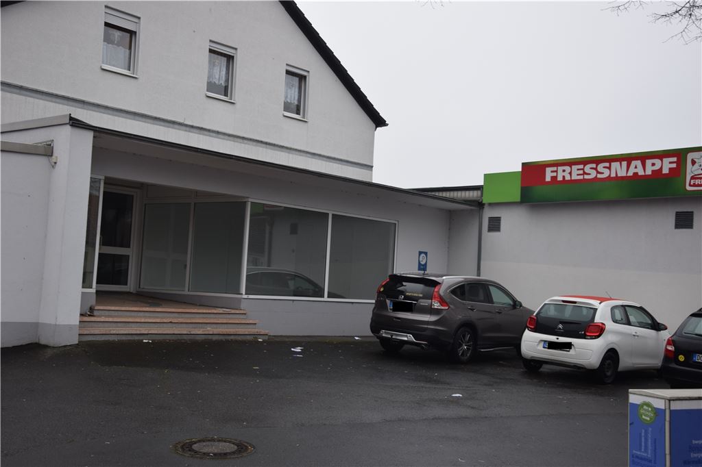 Ein privater Rettungsdienst schließt Versorgungslücken im Kreis Unna In dieses leerstehende Ladenlokal neben „Fressnapf“ an der Kamener Straße in Unna-Königsborn wird die Reinoldus Rettungsdienst gGmbH einziehen.