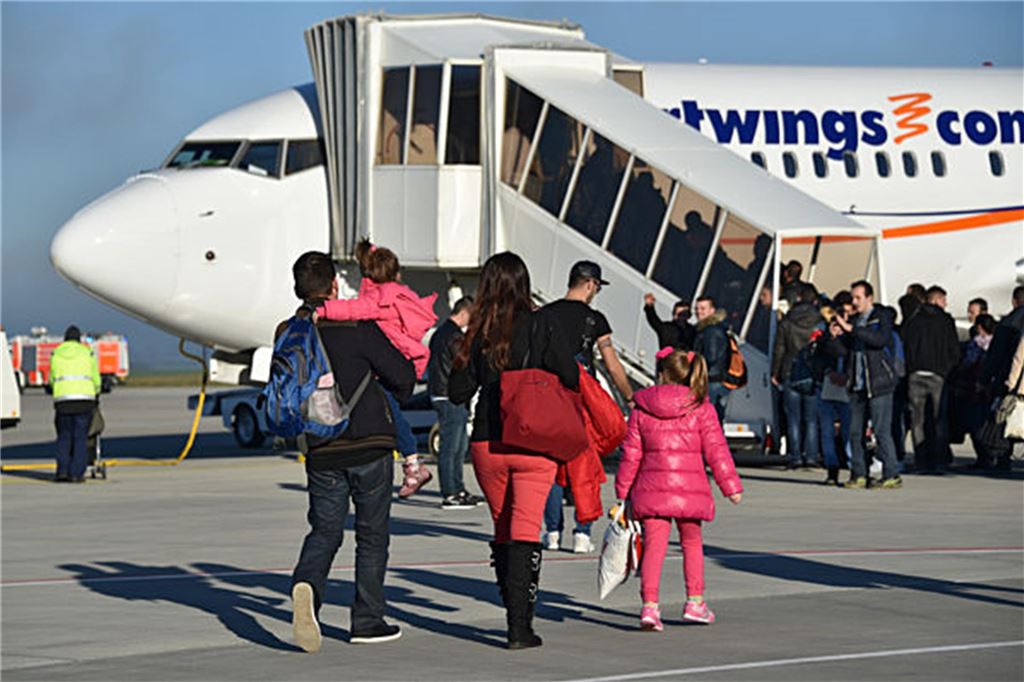 Neue Airline „GP Avitation“ am Flughafen: Flüge nach Pristina Flughafen Pristina.