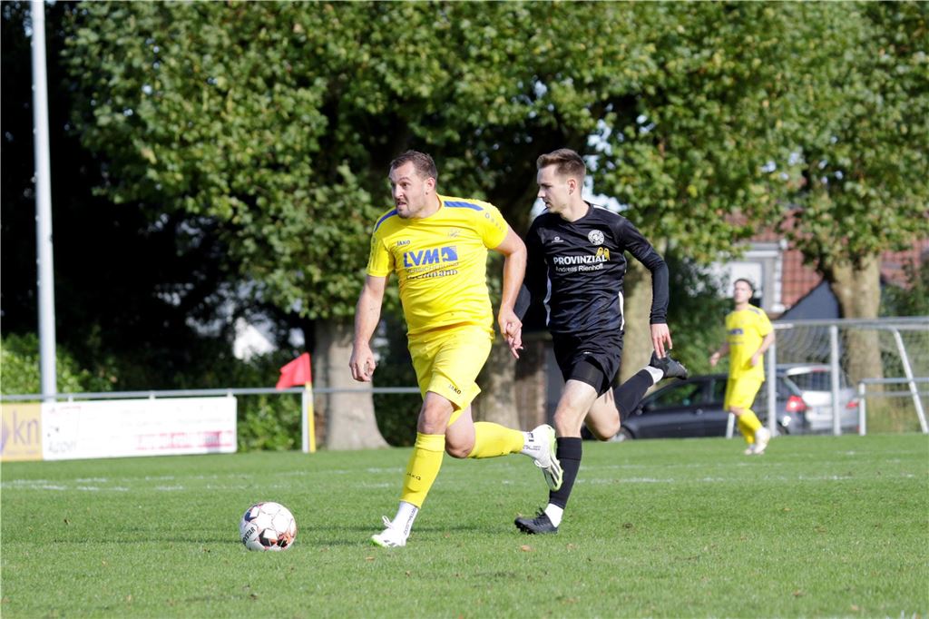 Der SV Rinkerode nimmt nach dem Abstieg neuen Anlauf Jan Hoenhorst (links) wird beim SV Rinkerode vermisst. Er wechselte im Sommer zum SV Herbern und ist dort Stammspieler in der Bezirksliga.
