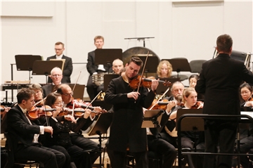 Jiři Vodička spielte bei dem Konzert der Neuen Philharmonie Westfalen ein Solo – mit Inbrunst und hörbarer Leidenschaft.
