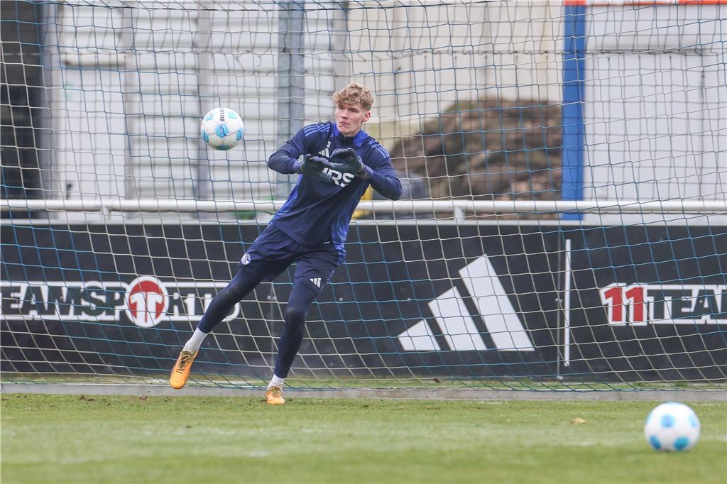 Schalker Junioren scheitern im Elfmeter-Drama: Johannes Siebeking hielt zwei Elfmeter.