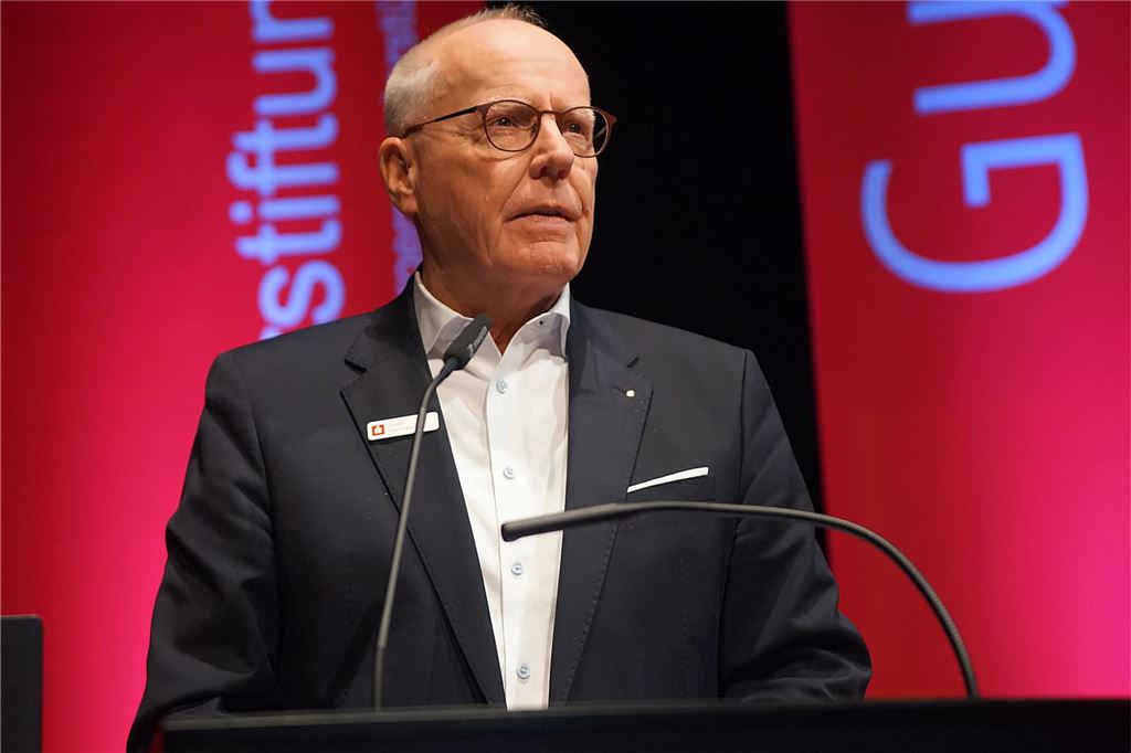 Jürgen Schneider, Vorstand der Sparkasse UnnaKamen.