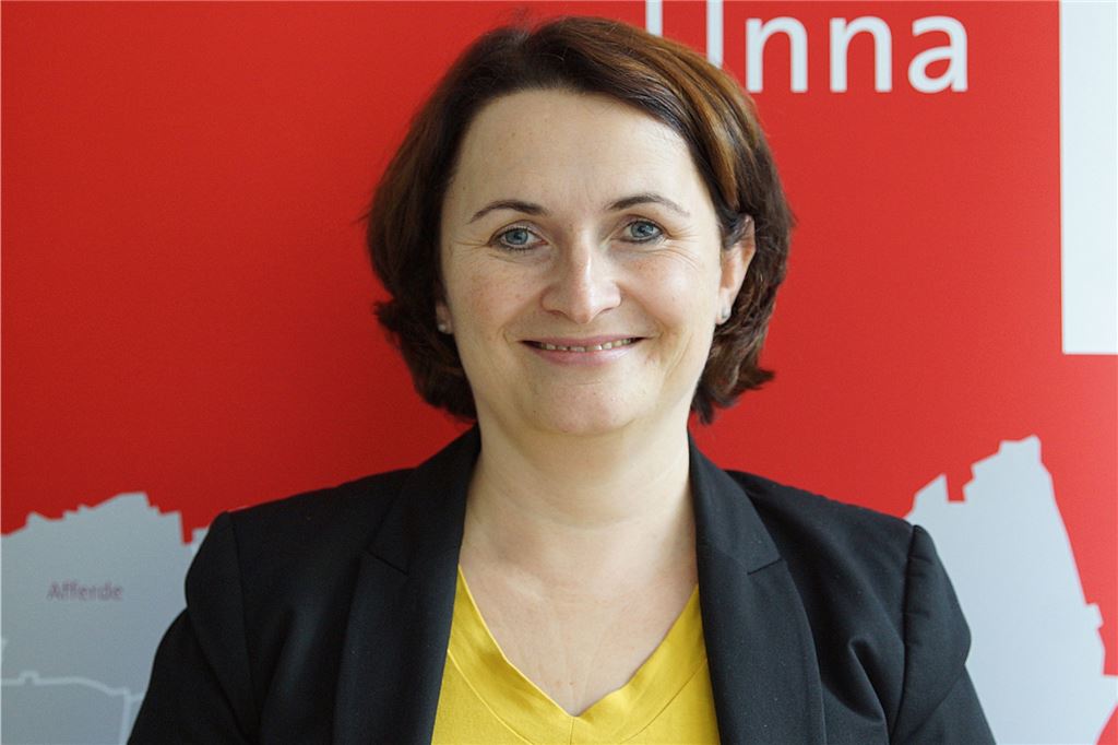 Unnaer Kandidaten im Porträt: Drei Frauen und fünf Männer wollen auf Chefsessel im Rathaus Katja Schuon (SPD)