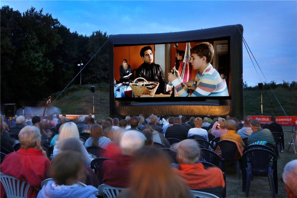 Veranstaltungen in Overberge: Feste, Sport und Zirkus Open-Air-Kino auf der Bogensportanlage Hansastraße Overberge (A.)