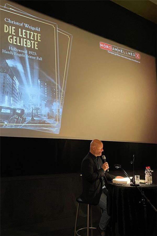 Von der Harald-Schmidt-Show zum Krimiautor: Christof Weigold in Unna Krimiautor Christof Weigold liest in seinem neuen Werk „Die letzte Geliebte“.