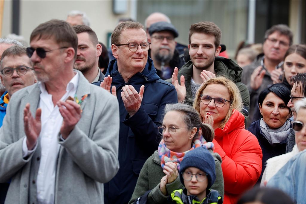 Kundgebung für Demokratie, Toleranz und Vielfalt und gegen Rassismus auf dem Markt in Fröndenberg