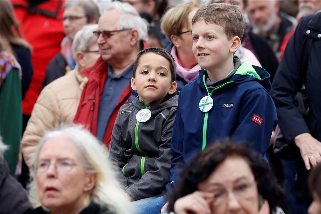 Kundgebung für Demokratie, Toleranz und Vielfalt und gegen Rassismus auf dem Markt in Fröndenberg