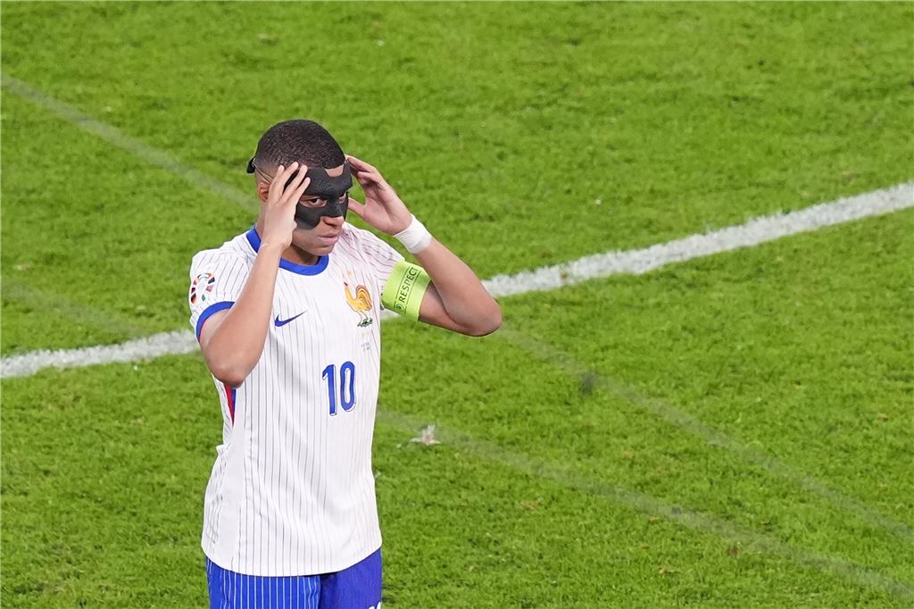 Frankreich: Wahlsieg für Linksbündnis: Fußballstar Mbappé warnte vor Rechtsruck Kylian Mbappé hat vor rechtsnationalen Parteien gewarnt.
