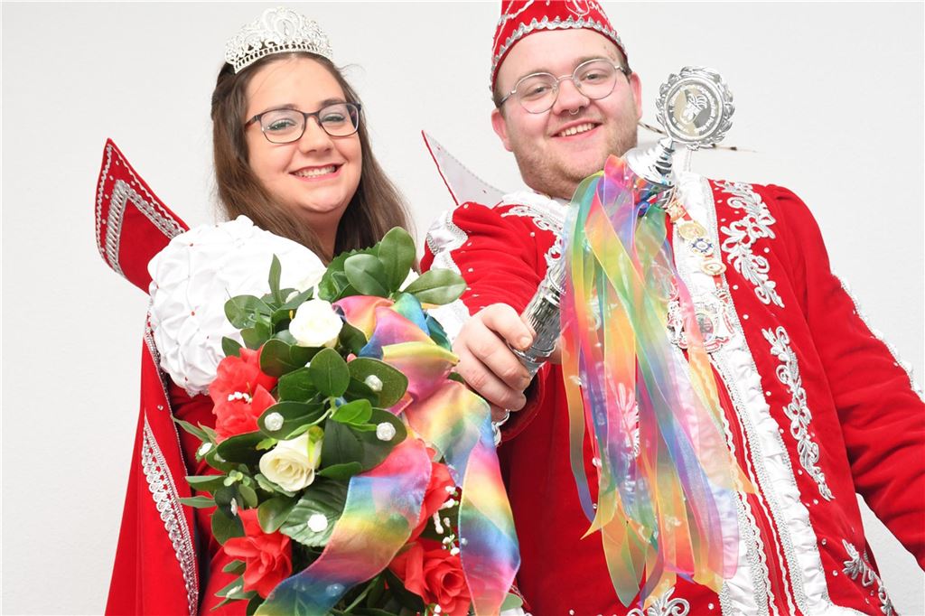 Karneval in Selm: Narren bereiten vergnügliches Programm vor Laura I. Lange und Marc I. Venohr sind das noch amtierende Selmer Karnevalsstadtprinzenpaar.