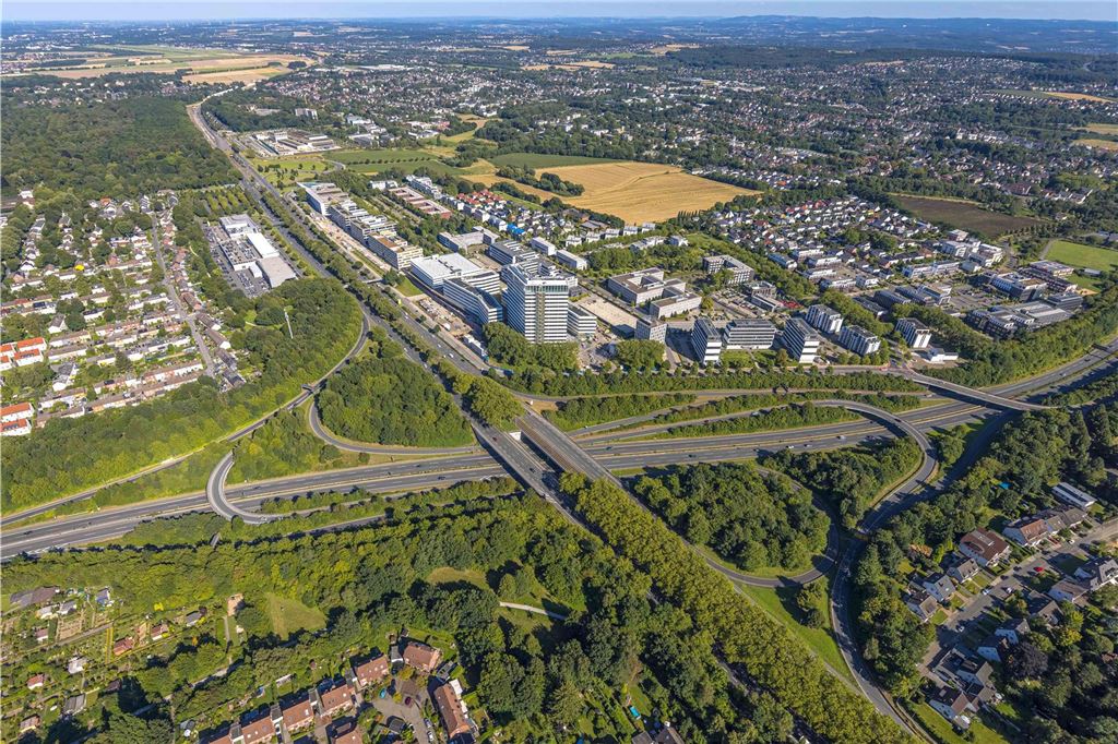 Luftbild, Stadtkrone Baustelle Gesamtansicht mit Wohngebiet und Fernsicht, Westfalendamm, Dortmund, Ruhrgebiet, Nordrhein-Westfalen, Deutschland