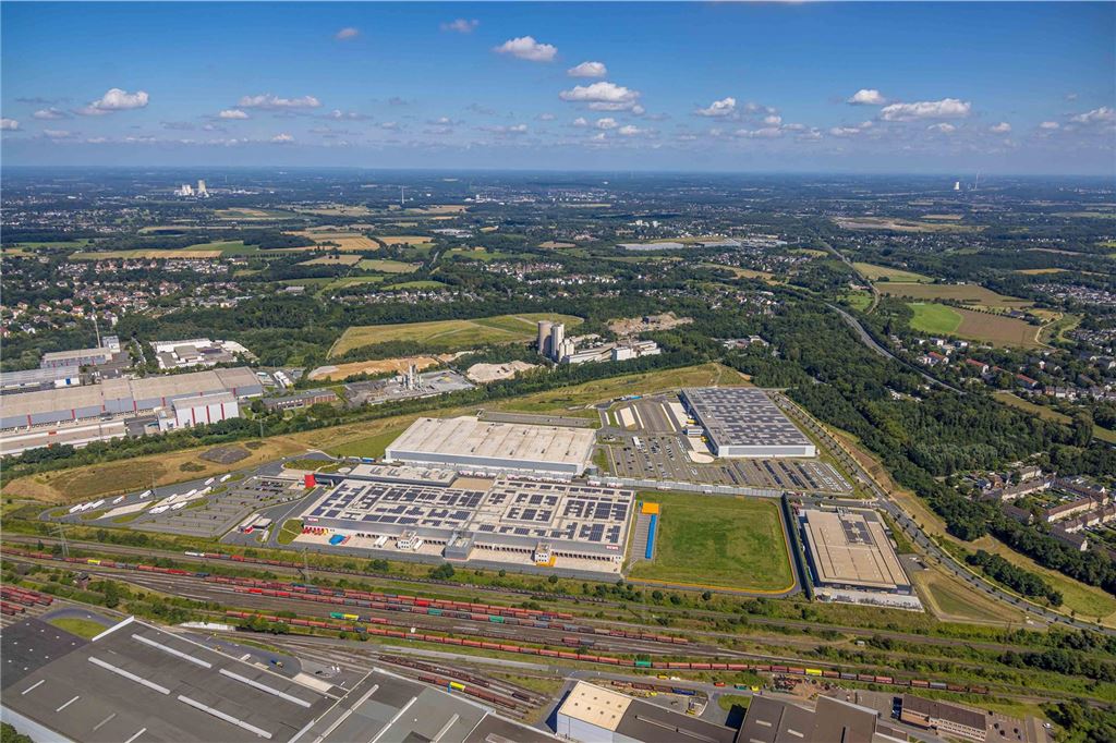 Luftbild, Westfalenhütte Gewerbegebiet, Hoesch Areal, Logistik Zentrum, Blick auf Dortmund, Borsigplatz, Dortmund, Ruhrgebiet, Nordrhein-Westfalen, Deutschland