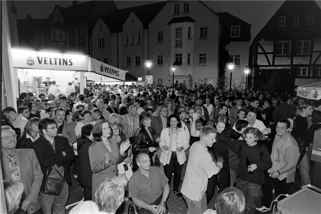 Maiwanderer in Lünen 1999 am Roggenmarkt.