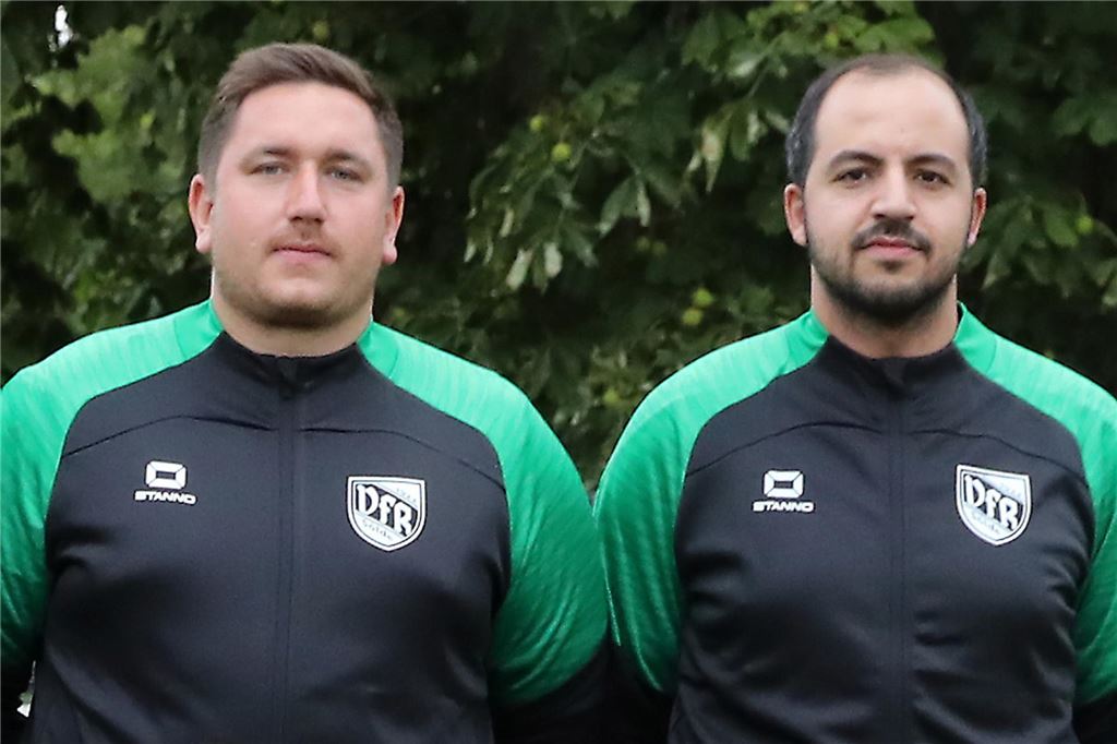 VfR Sölde präsentiert neuen Trainer: Auch dessen Nachfolger stehen schon fest Marvin Koschinski (l.) und Ilias Bouroum übernehmen die Verantwortung beim VfR Sölde II.