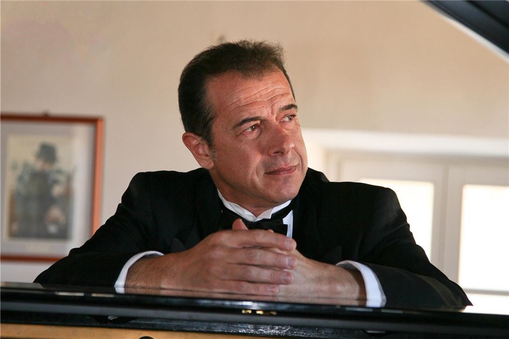 Konzertflügel für den Emschersaal: 88 Spender für 88 Tasten gesucht Maurizio Moretta spielt am 12. April 2025 ein Konzert im Emschersaal.