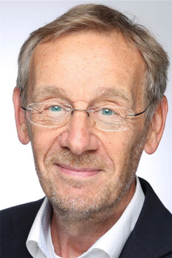 Verfallendes Kleinod: Warum der Kurpark doch eine Nebensache ist Max Jülkenbeck ist Ratsherr der SPD aus und für Königsborn.