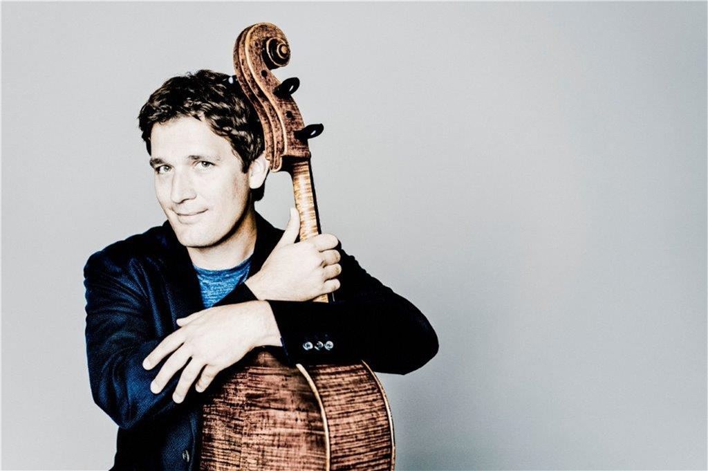 Stars und Termine: Die neu(e)n Konzerte der Neuen Philharmonie Westfalen Maximilian Hornung eroberte mit bestechender Musikalität, instinktiver Stilsicherheit und einer außergewöhnlichen musikalischen Reife die internationalen Konzertpodien.