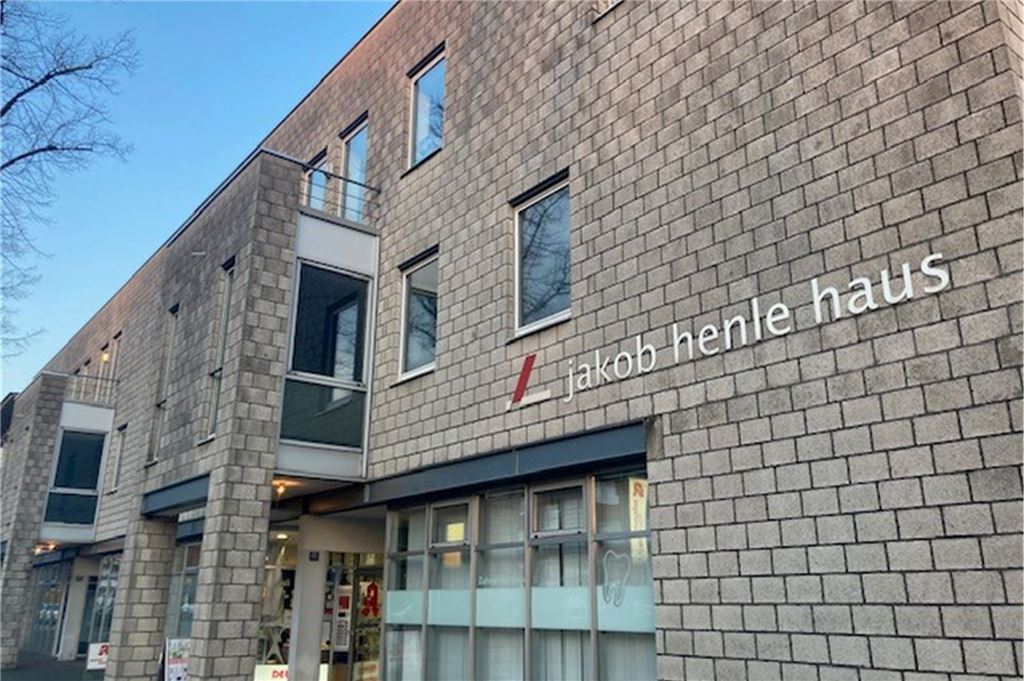 Pionierin der Dialyse in Lünen: Dr. Siegrid Mehnert-Aner geht in Rente Mehr Platz bekam die Dialyse 1991 im neu gebauten Jakob-Henle-Haus an der Cappenberger Straße 90.