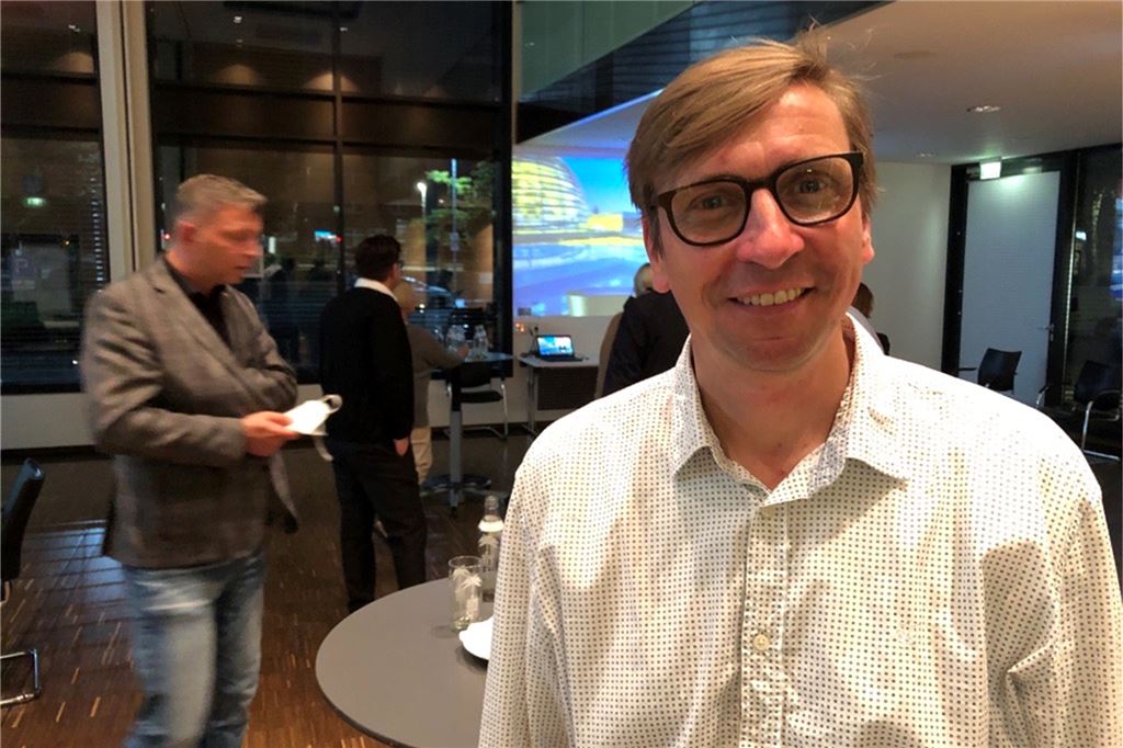 Kaczmarek (SPD) siegt im Wahlkreis Unna I – Grüner Sacher zittert Michael Sacher von den Grünen musste am späteren Abend immer noch um den Einzug in den Bundestag über die Landesliste zittern.